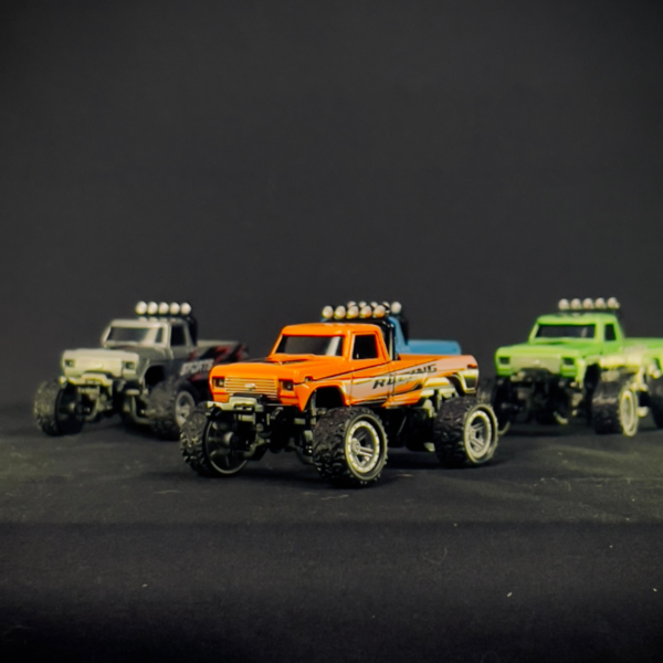 5 Mini camioneta todoterreno Monster truck RC 1/64