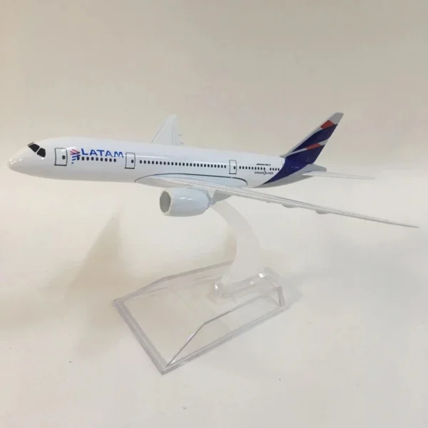 Avión a escala1:400 B787 LATAM Airlines W base aleación de Metal