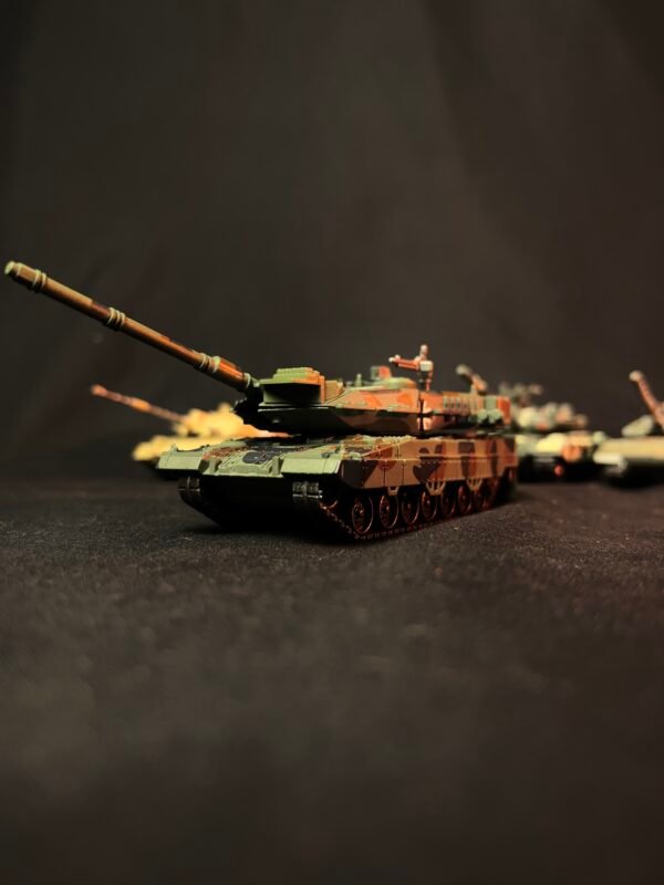 Tanques de guerra armables plásticos