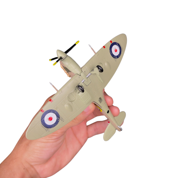 Título (5) Supermarine Spitfire Métalico escala 1:72