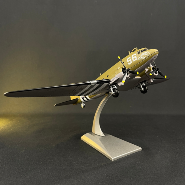 AC-47 avión a escala 1:100 DC-3