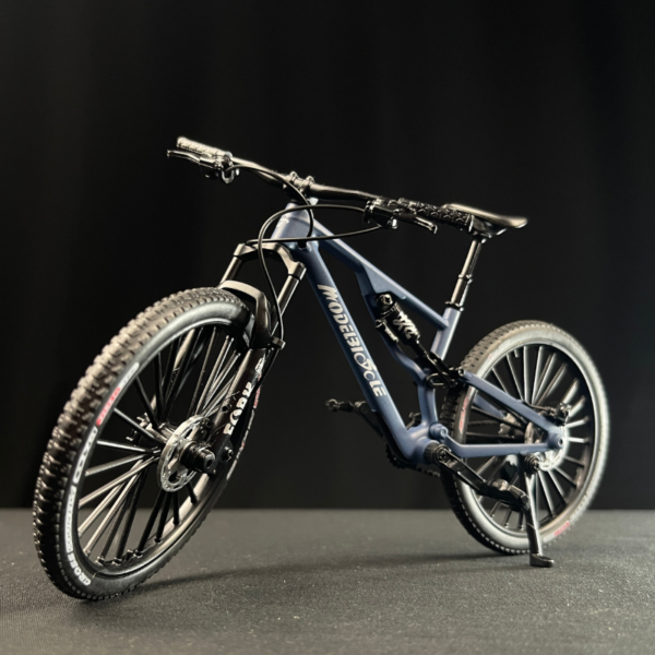 Bicicleta coleccionable a escala metalica 1:6 azul Bicicleta coleccionable a escala metalica 1:6