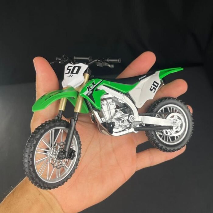 Kawasaki KX 450 a escala 1:12