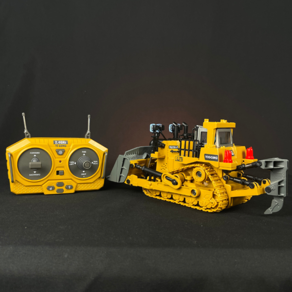 Bulldozer RC 9 CANALES escala 1/20.