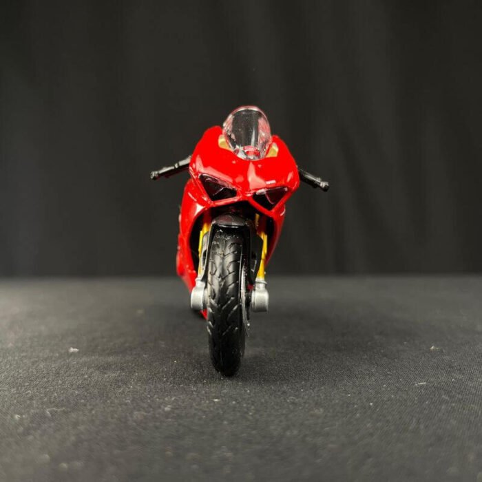 3 Ducati Panigale V4 a Escala 1:18