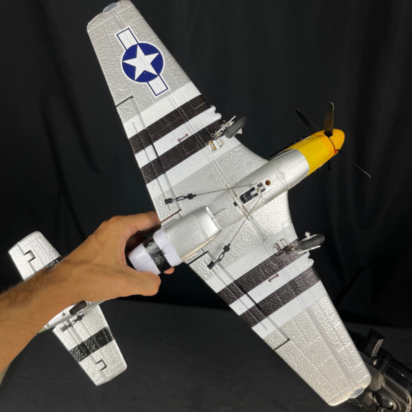 Avión a control remoto P-51 Mustang