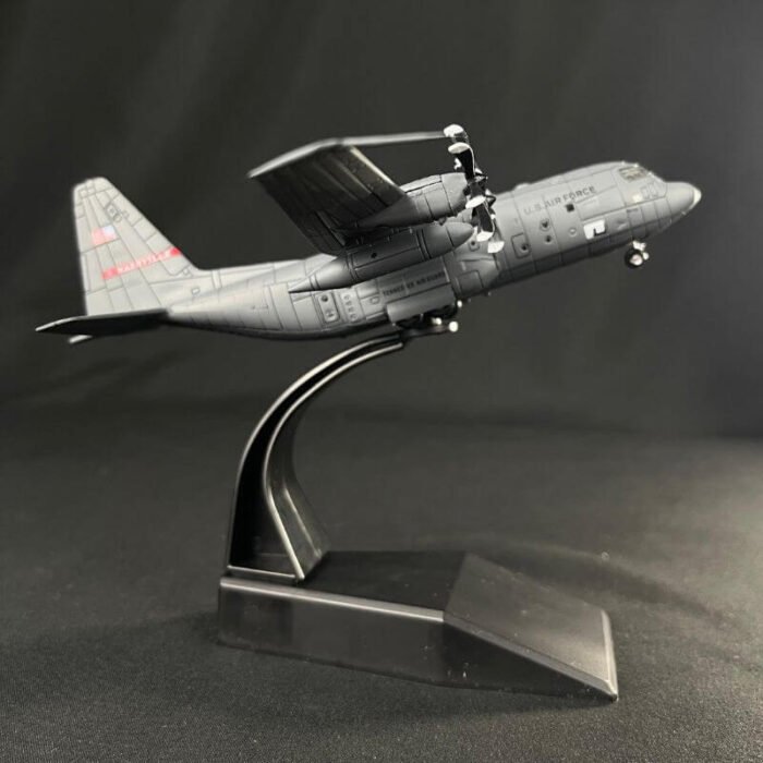 Hercules C-130 A ESCALA