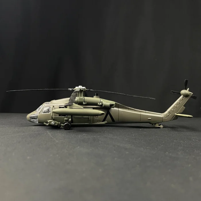 Helicóptero UH-60 Arpía a Escala 1:64
