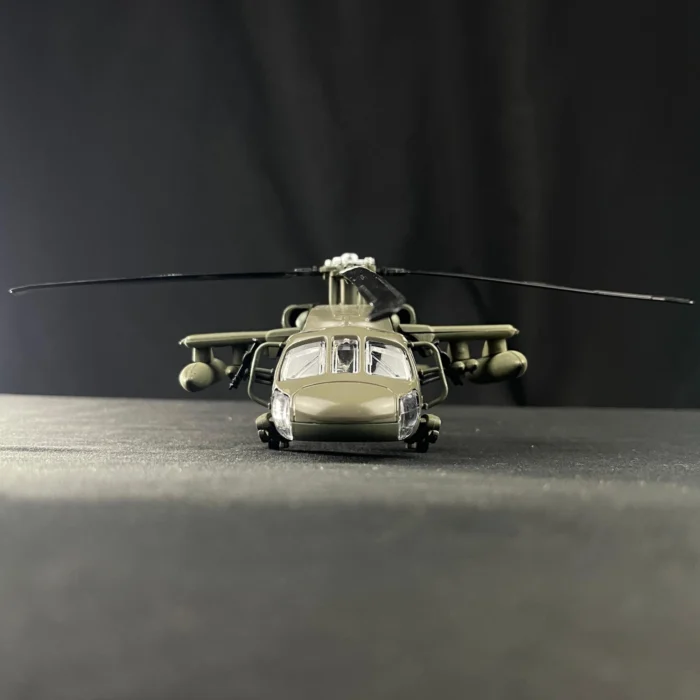 Helicóptero UH-60 Arpía a Escala 1:64